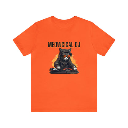 Cat and Music Lovers T-shirt-Funny DJ Shirt