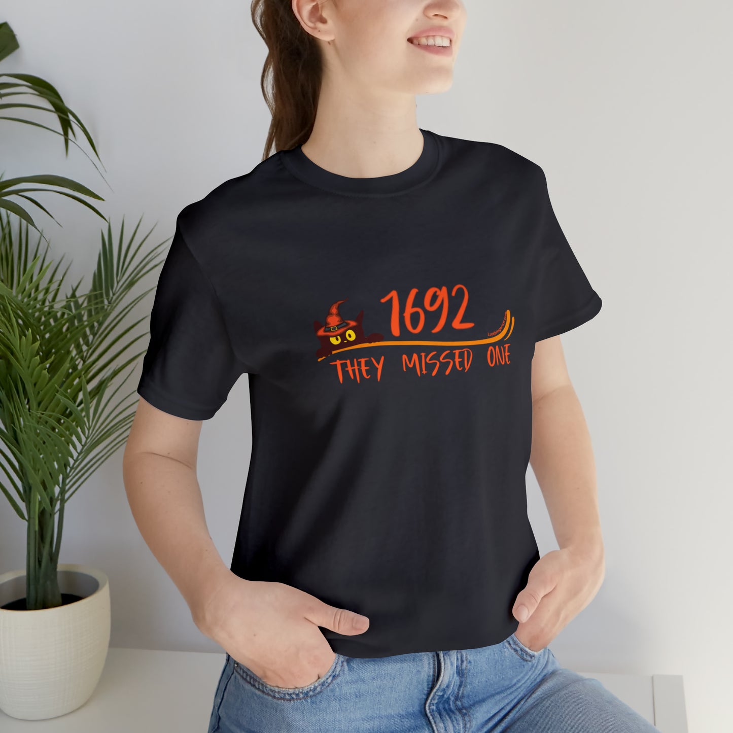 Halloween Cotton T-shirt - 1692 They Missed One with a Cat