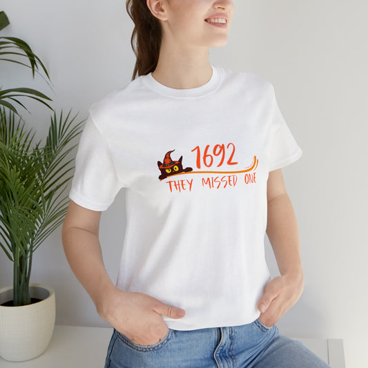 Halloween Cotton T-shirt - 1692 They Missed One with a Cat